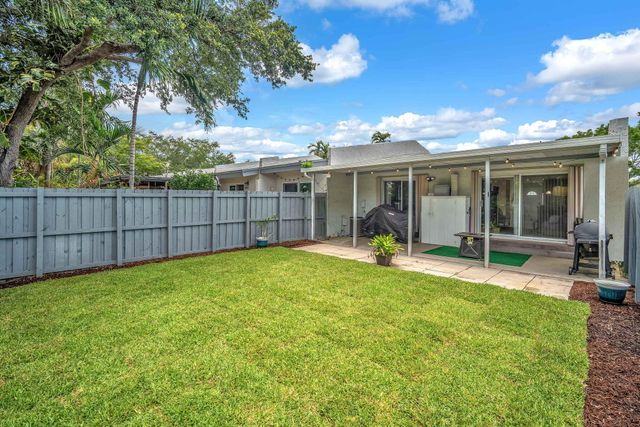 2347 N 37th Avenue, Hollywood, FL 33021