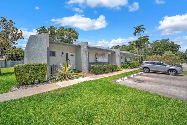 2347 N 37th Avenue, Hollywood, FL 33021