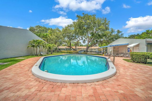 2347 N 37th Avenue, Hollywood, FL 33021