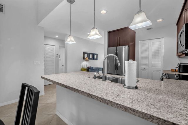 2347 N 37th Avenue, Hollywood, FL 33021