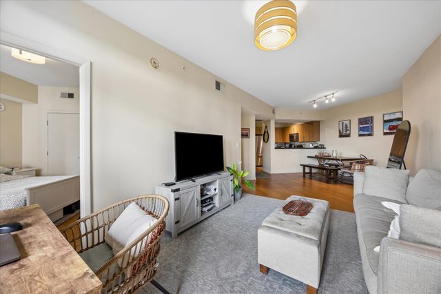 54 Rainey ST 620, Austin, TX 78701