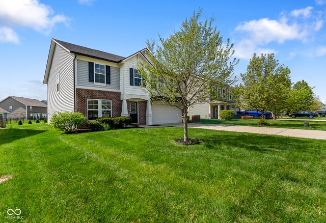 5571 W Woodhaven Drive, Mccordsville, IN 46055