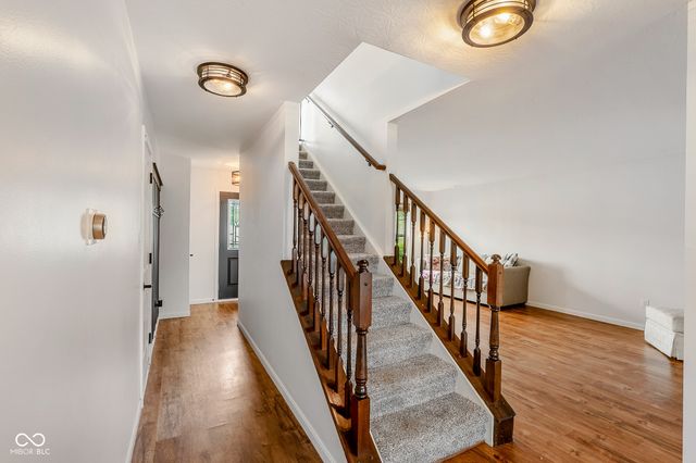 5571 W Woodhaven Drive, Mccordsville, IN 46055