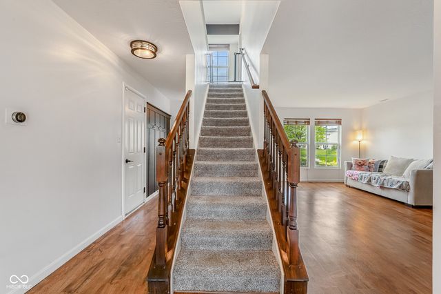 5571 W Woodhaven Drive, Mccordsville, IN 46055