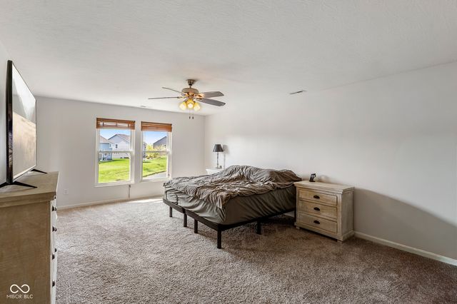 5571 W Woodhaven Drive, Mccordsville, IN 46055