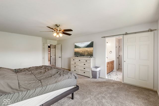 5571 W Woodhaven Drive, Mccordsville, IN 46055