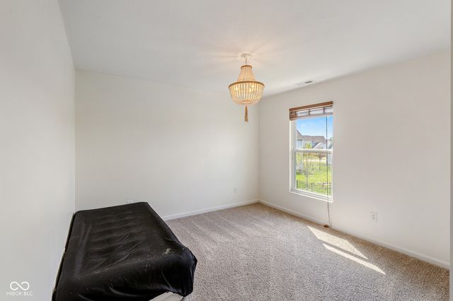 5571 W Woodhaven Drive, Mccordsville, IN 46055