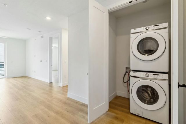 1701 Simond Ave 401, Austin, TX 78723