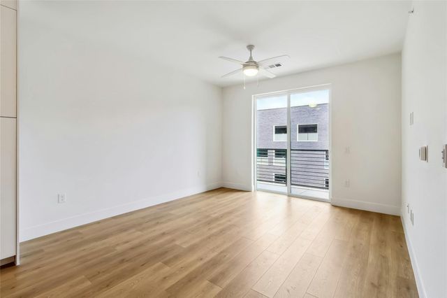 1701 Simond Ave 401, Austin, TX 78723