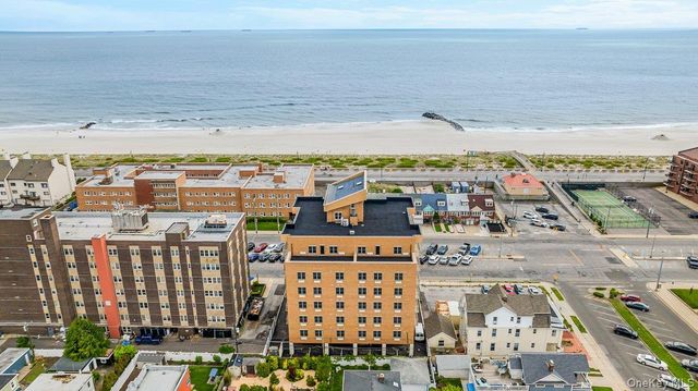 661 W Broadway 402, Long Beach, NY 11561