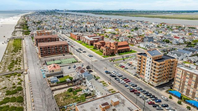 661 W Broadway 402, Long Beach, NY 11561