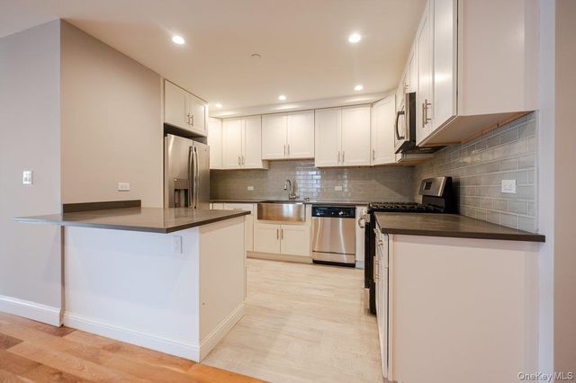 661 W Broadway 402, Long Beach, NY 11561