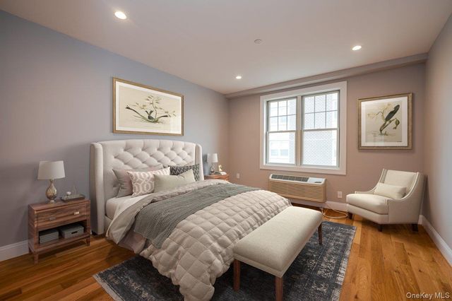 661 W Broadway 402, Long Beach, NY 11561