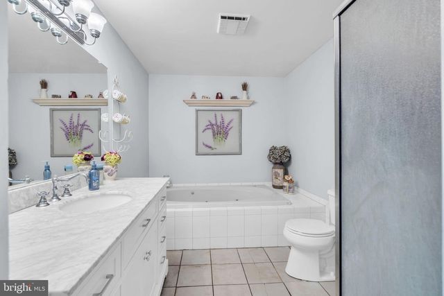 808 TAPPAN ST, Forked River, NJ 08731