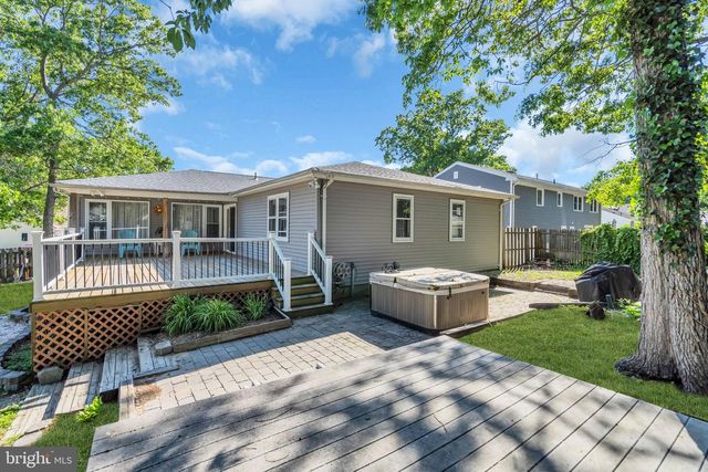 808 TAPPAN ST, Forked River, NJ 08731