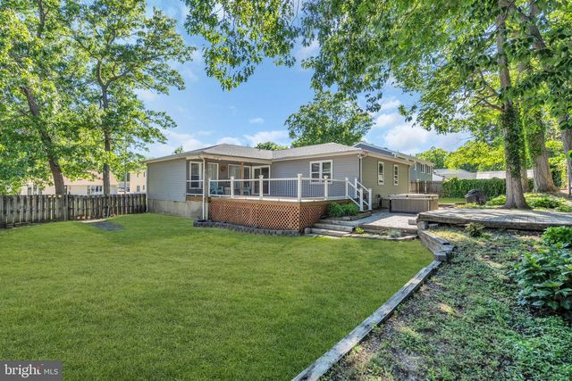 808 TAPPAN ST, Forked River, NJ 08731