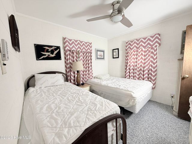 124 Bayshore Drive, Cape Carteret, NC 28584