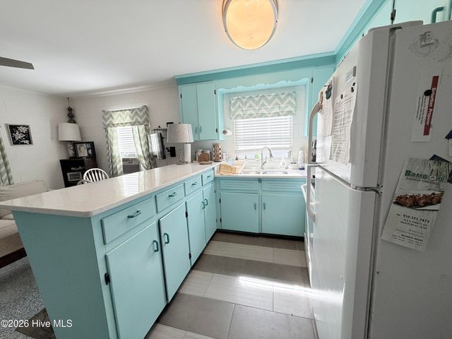 124 Bayshore Drive, Cape Carteret, NC 28584