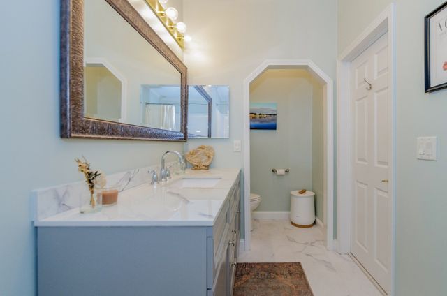 701 Oak Point Drive, Middleboro, MA 02346