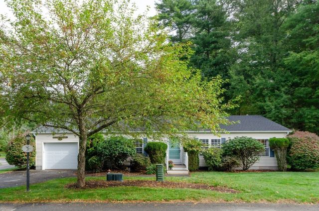 701 Oak Point Drive, Middleboro, MA 02346