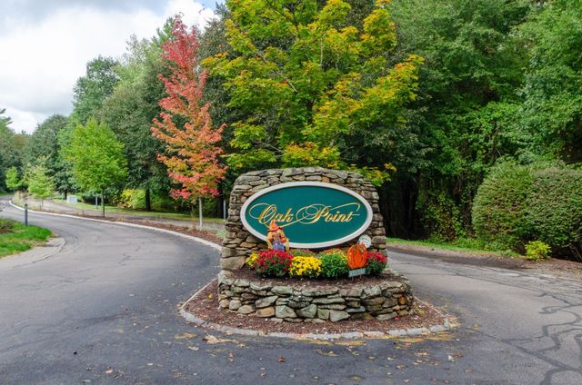 701 Oak Point Drive, Middleboro, MA 02346