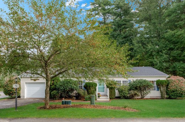 701 Oak Point Drive, Middleboro, MA 02346