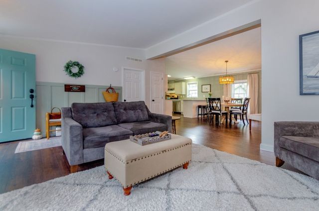 701 Oak Point Drive, Middleboro, MA 02346