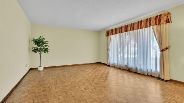 7910 Academy Trail NE, Albuquerque, NM 87109