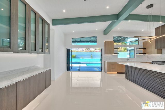 2653 N Kitty Hawk Drive, Palm Springs, CA 92262