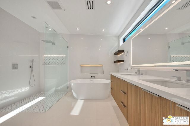 2653 N Kitty Hawk Drive, Palm Springs, CA 92262