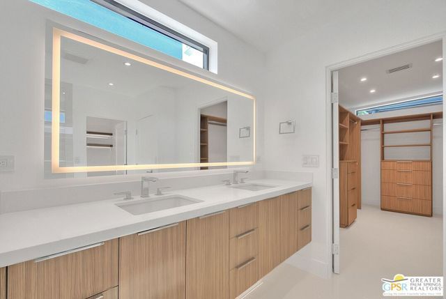 2653 N Kitty Hawk Drive, Palm Springs, CA 92262