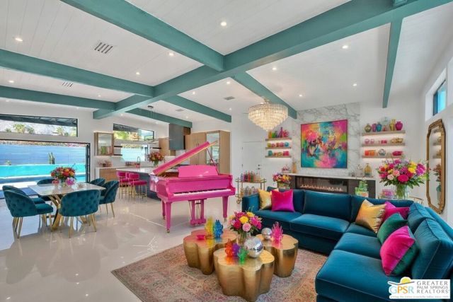 2653 N Kitty Hawk Drive, Palm Springs, CA 92262