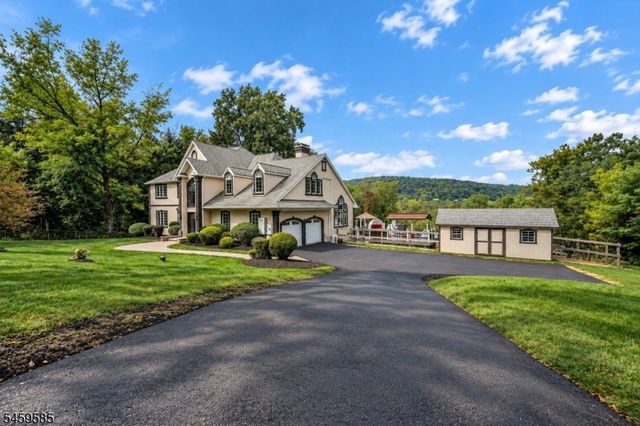 24 W Sunset Rd, Pequannock Twp., NJ 07444