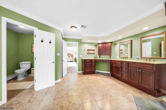 24 W Sunset Rd, Pequannock Twp., NJ 07444