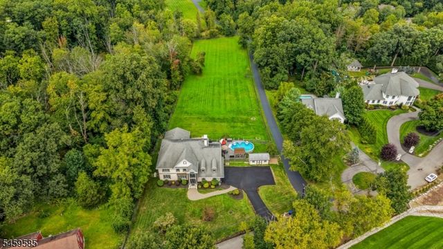 24 W Sunset Rd, Pequannock Twp., NJ 07444