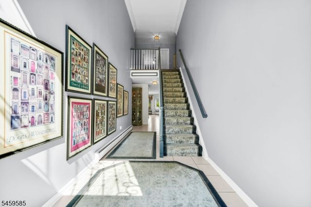 24 W Sunset Rd, Pequannock Twp., NJ 07444