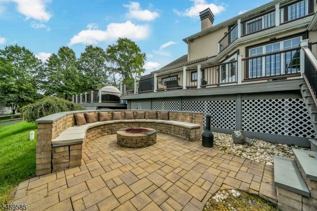 24 W Sunset Rd, Pequannock Twp., NJ 07444