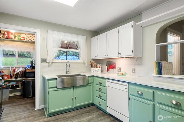 327 N Marion Avenue, Bremerton, WA 98312