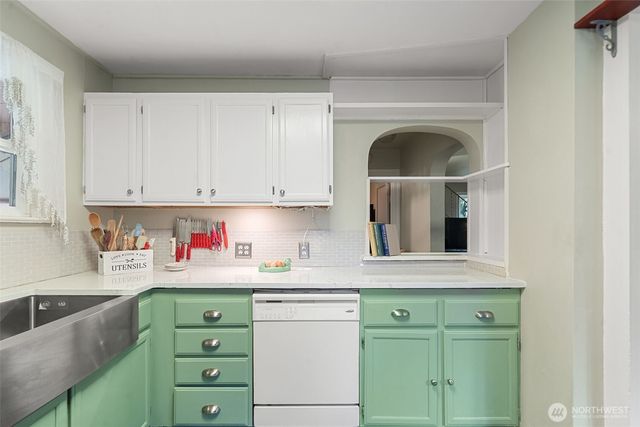 327 N Marion Avenue, Bremerton, WA 98312