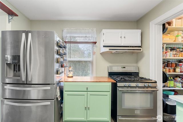 327 N Marion Avenue, Bremerton, WA 98312