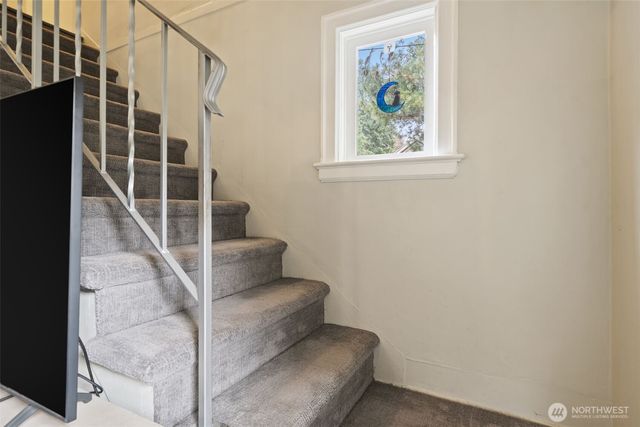 327 N Marion Avenue, Bremerton, WA 98312