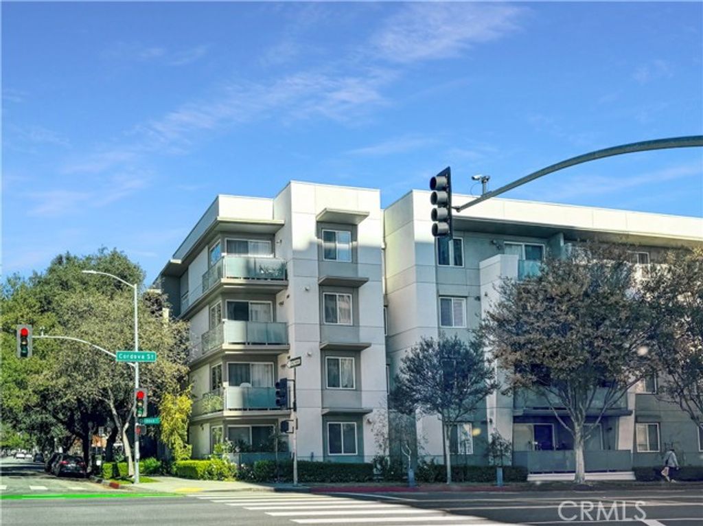 160 S Hudson 105, Pasadena, CA 91101