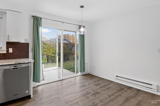 211 Jasper Ave, Middleton, ID 83644