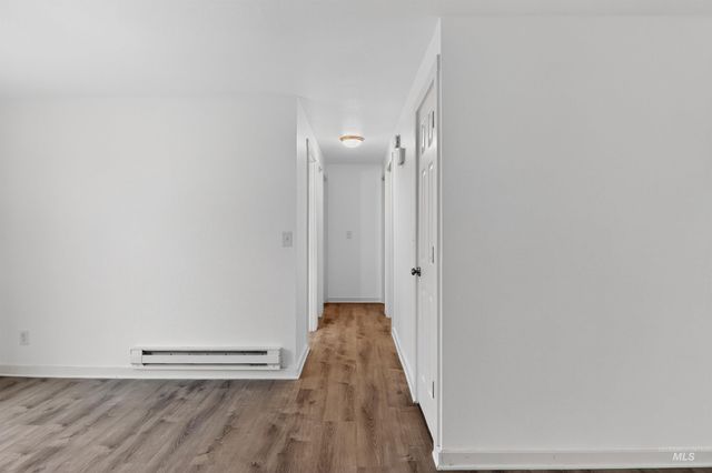 211 Jasper Ave, Middleton, ID 83644