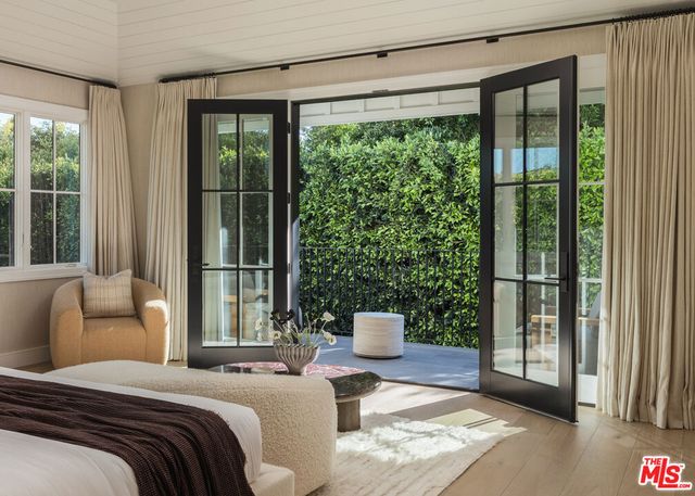 550 Spoleto Drive, Pacific Palisades, CA 90272