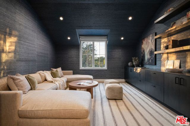 550 Spoleto Drive, Pacific Palisades, CA 90272