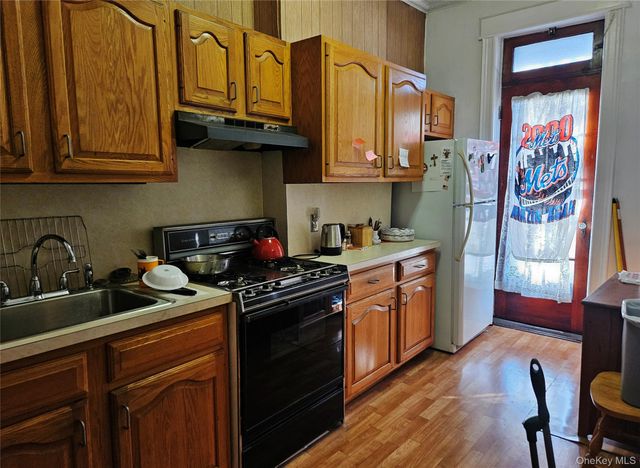 72-34 61 Street, Ridgewood, NY 11385