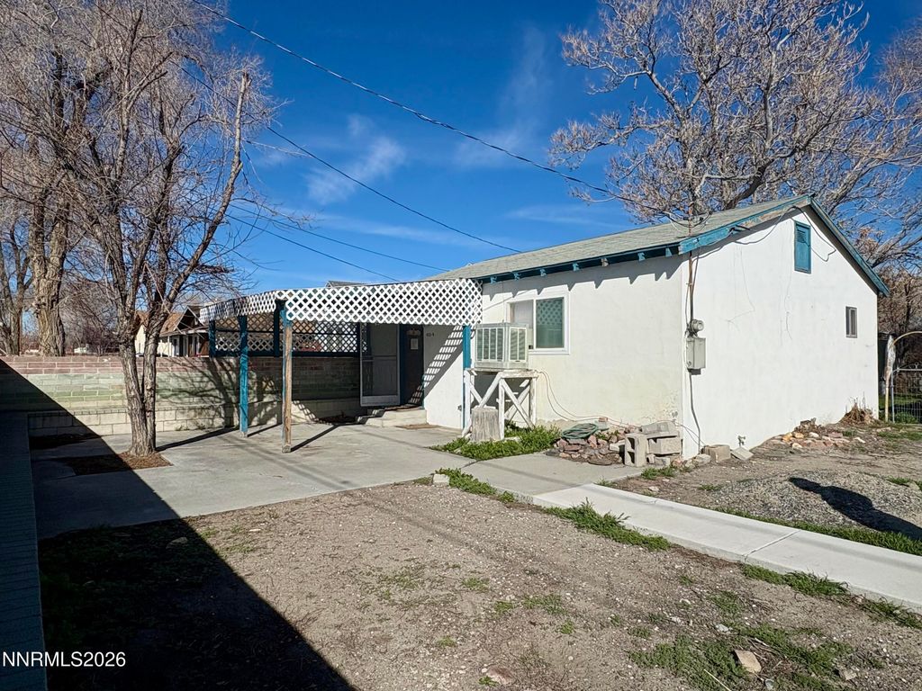 Image 1 of property listing at 1115 Franklin Avenue, Lovelock, NV 89419