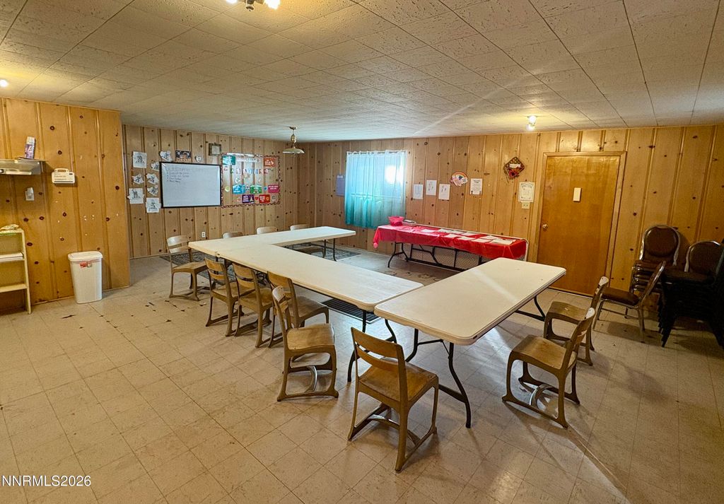 Image 10 of property listing at 1115 Franklin Avenue, Lovelock, NV 89419