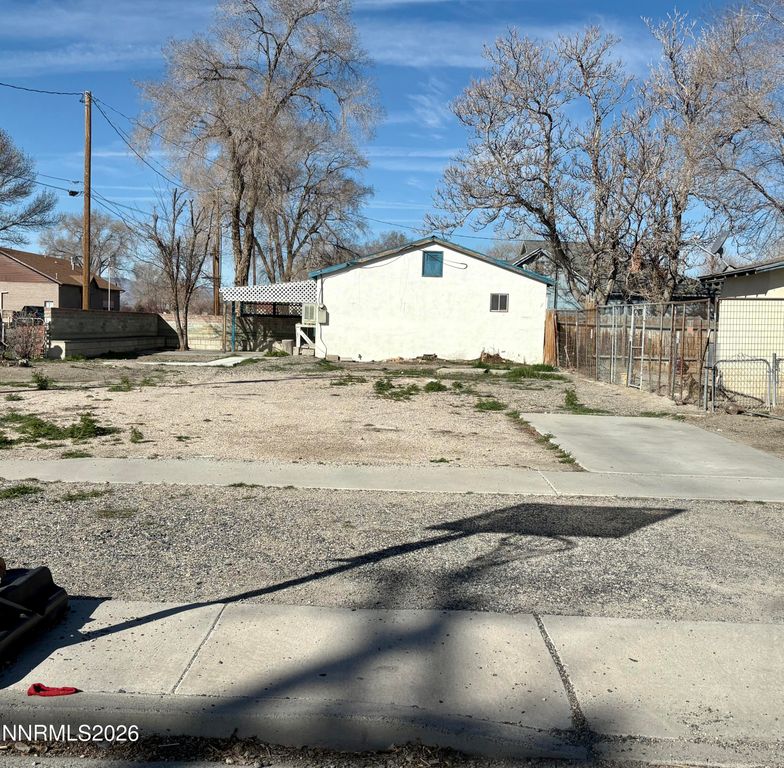 Image 14 of property listing at 1115 Franklin Avenue, Lovelock, NV 89419